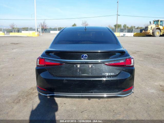 58ADA1C1XMU010112 Lexus ES 300H