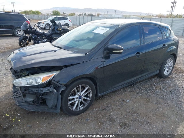Ford FOCUS SE 2015 1FADP3K2XFL289088 Image 2