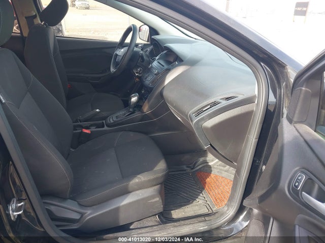 Ford FOCUS SE 2015 1FADP3K2XFL289088 Image 5