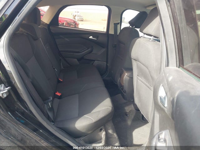 Ford FOCUS SE 2015 1FADP3K2XFL289088 Image 8