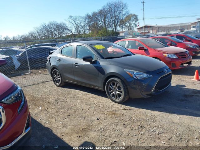 3MYDLBYV8LY707895 Toyota YARIS LE