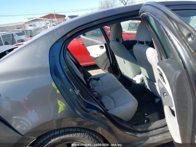 3MYDLBYV8LY707895 Toyota YARIS LE
