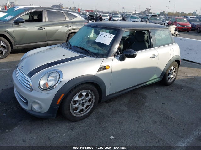2013 MINI HARDTOP WMWSU3C55DT690657 Photo 1