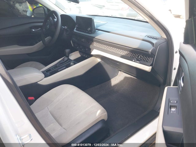 Honda Accord 2023 1HGCY1F26PA048404 Image 18
