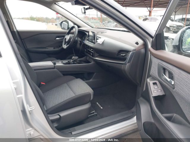 JN8BT3BA3PW409306 Nissan Rogue Sv Fwd