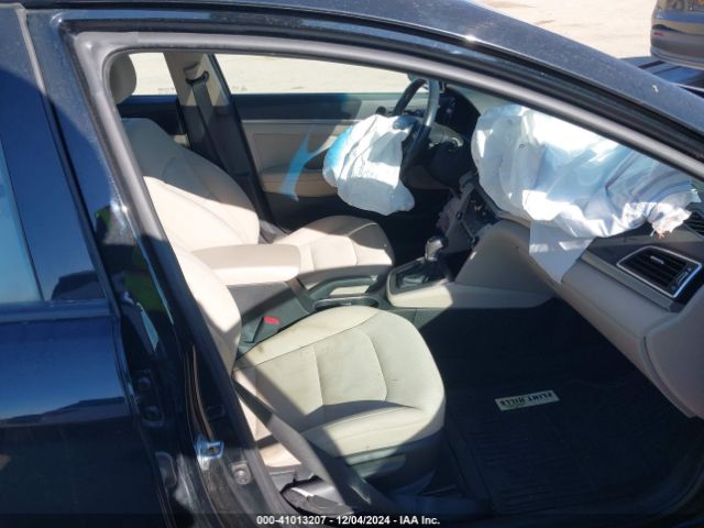 5NPD84LF1JH401742 Hyundai Elantra Value Edition