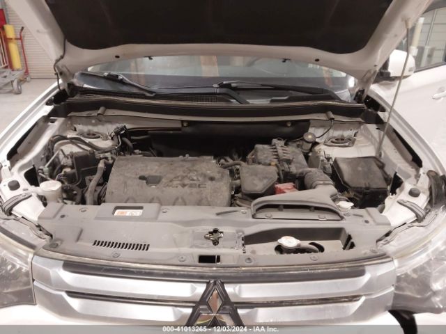 JA4AD3A30FZ013333 Mitsubishi Outlander Se