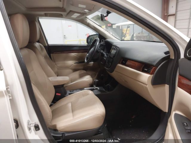 JA4AD3A30FZ013333 Mitsubishi Outlander Se