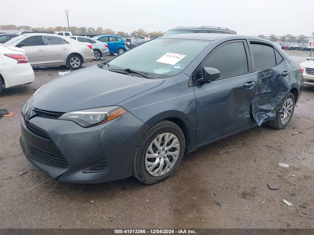 Toyota COROLLA LE 2019 2T1BURHE3KC219402 Image 2