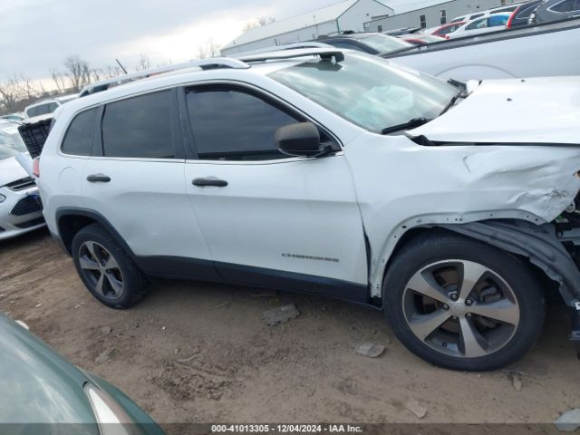 1C4PJLDB2KD376395 Jeep Cherokee Limited Fwd