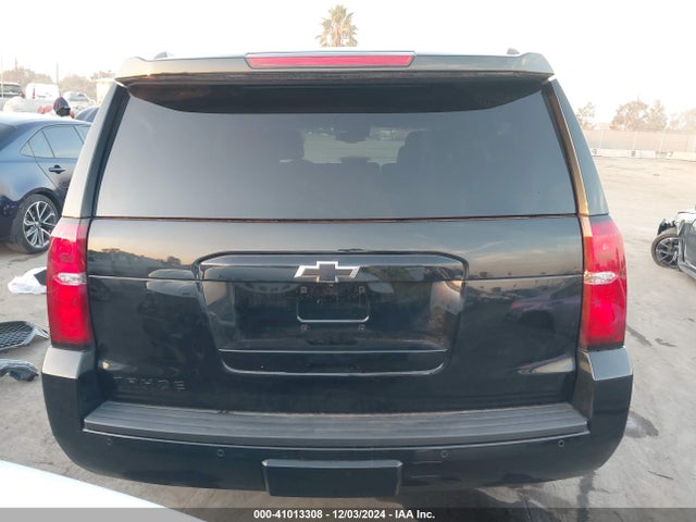 1GNSKBKC2JR277646 Chevrolet Tahoe Lt