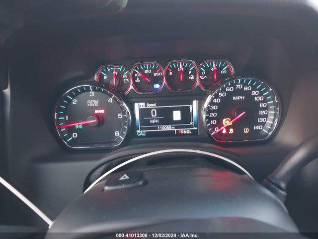 1GNSKBKC2JR277646 Chevrolet Tahoe Lt