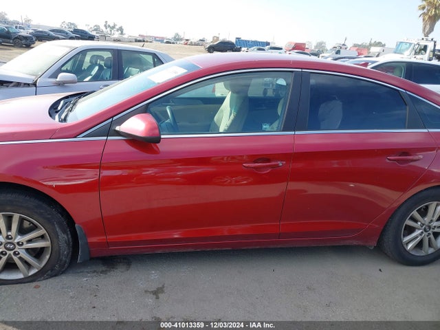 Hyundai SONATA SE 2016 5NPE24AF0GH275813 Image 13