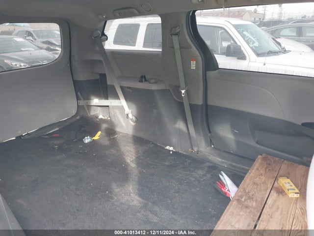 5TDZZ3DC7HS840675 Toyota Sienna L 7 Passenger