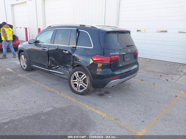 W1N4M4HB7LW037978 Mercedes-Benz Glb 250 4matic
