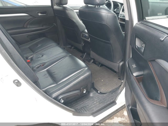 Toyota Highlander Xle V6 2016 5TDJKRFH7GS303929 Image 8