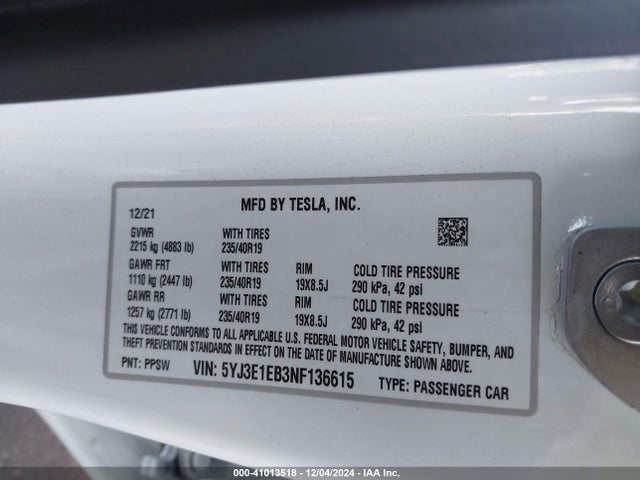2022 TESLA MODEL 3 5YJ3E1EB3NF136615 Photo 8