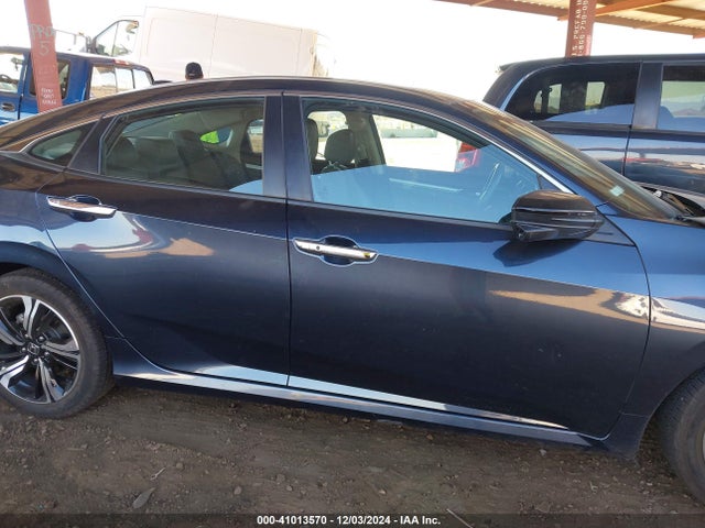 Honda Civic Touring 2016 19XFC1F90GE011935 Image 13
