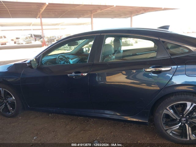 Honda Civic Touring 2016 19XFC1F90GE011935 Image 14
