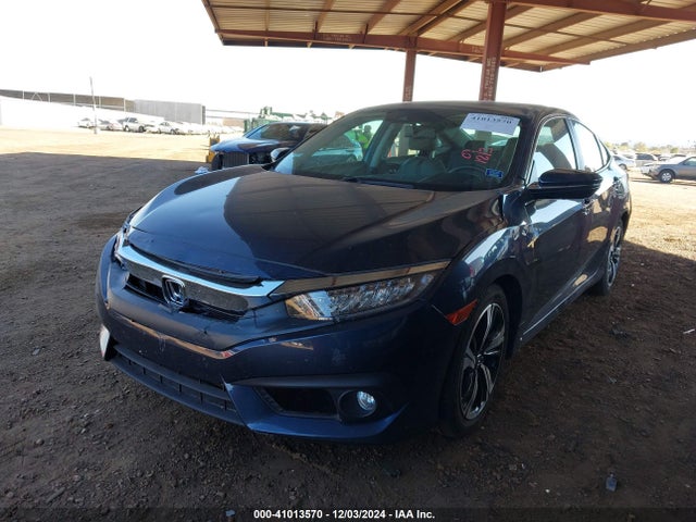 Honda Civic Touring 2016 19XFC1F90GE011935 Image 2