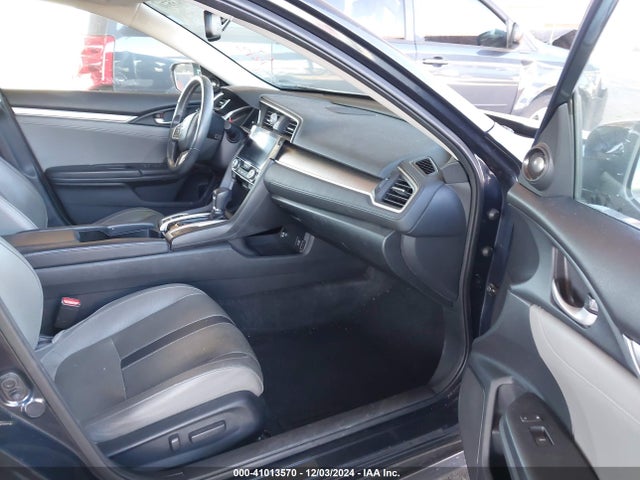 Honda Civic Touring 2016 19XFC1F90GE011935 Image 5