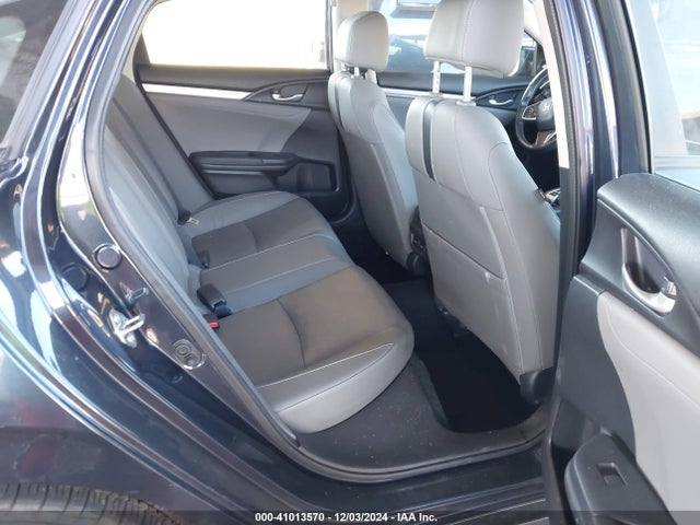 Honda Civic Touring 2016 19XFC1F90GE011935 Image 8