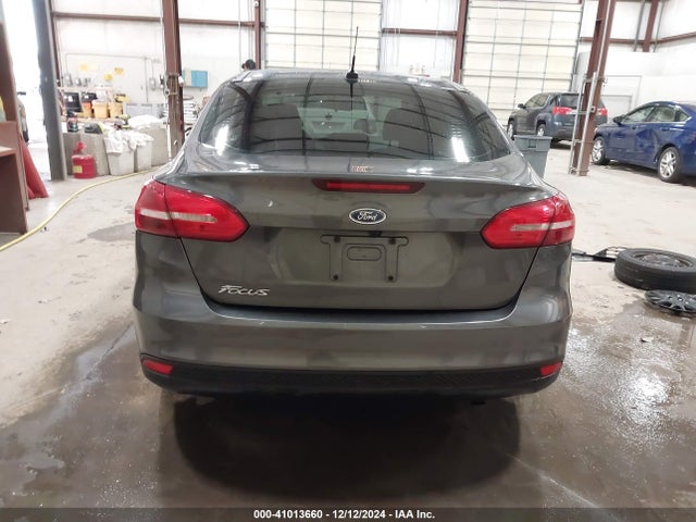 Ford FOCUS S 2015 1FADP3E23FL364225 Image 16