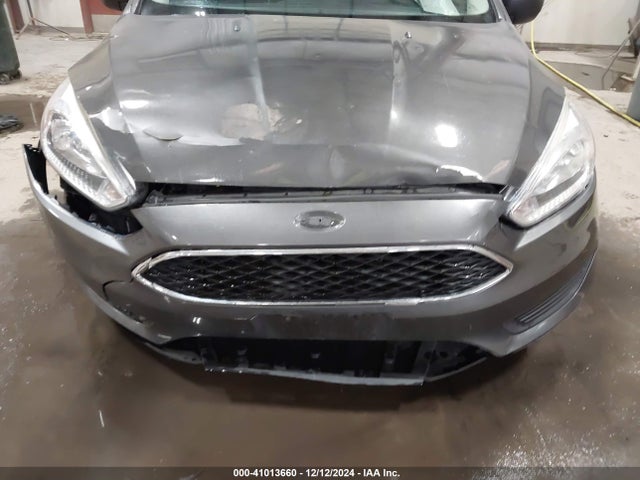 Ford FOCUS S 2015 1FADP3E23FL364225 Image 6