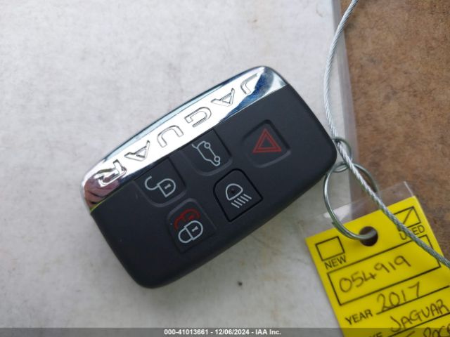 2017 JAGUAR F-PACE SADCS2BV9HA054919 Photo 10