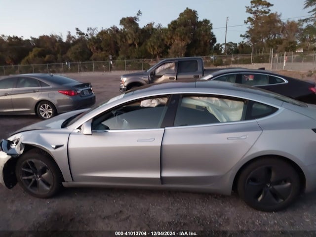 Tesla Model 3 Long Range/performance 2018 5YJ3E1EB5JF065265 Image 14