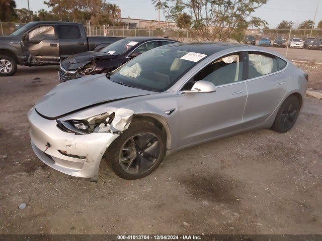 2018 TESLA MODEL 3 5YJ3E1EB5JF065265 Photo 1