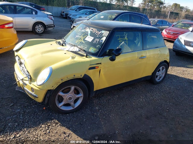 2003 MINI COOPER WMWRC33423TC45741 Photo 1