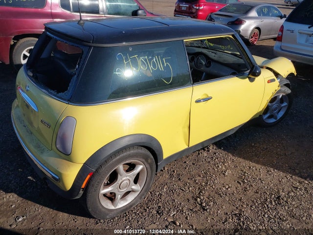 2003 MINI COOPER WMWRC33423TC45741 Photo 3