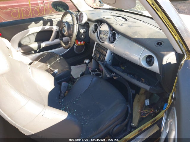 2003 MINI COOPER WMWRC33423TC45741 Photo 4