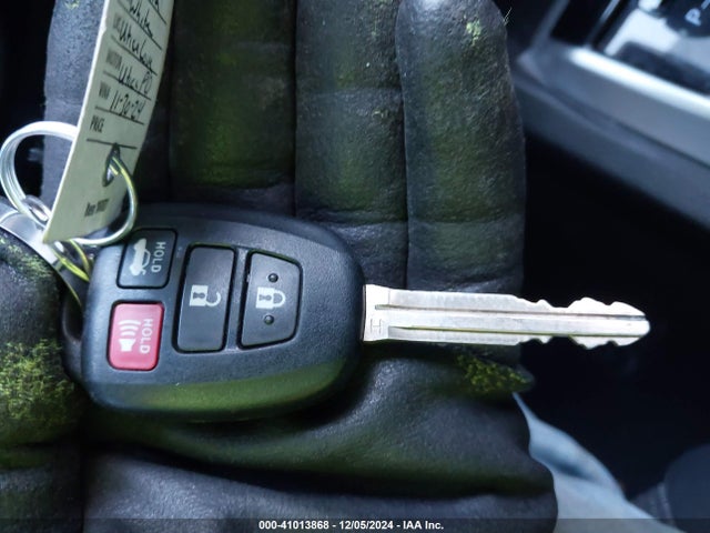 Toyota COROLLA SE 2019 5YFBURHE0KP908166 Image 10