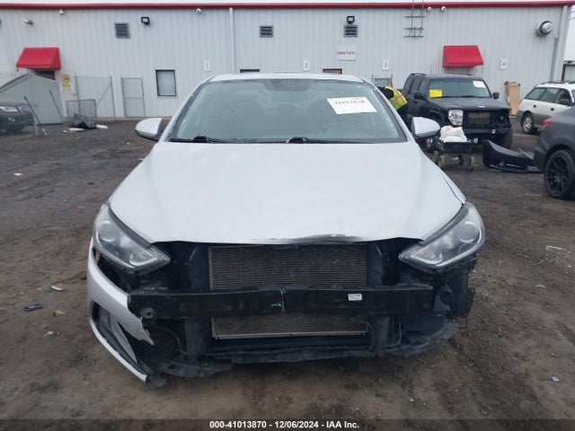 Hyundai Elantra Value Edition 2017 KMHD84LF2HU246971 Image 13