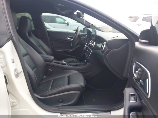 WDDSJ4EB4JN586347 Mercedes-Benz CLA 250