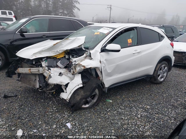 Honda HR-V LX 2018 3CZRU6H33JM727459 Image 2