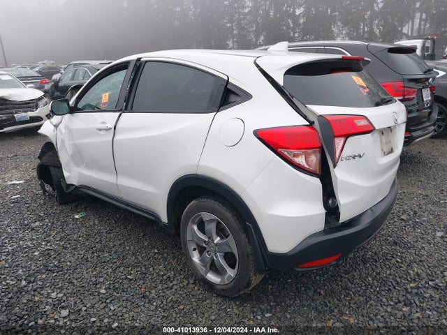 Honda HR-V LX 2018 3CZRU6H33JM727459 Image 3