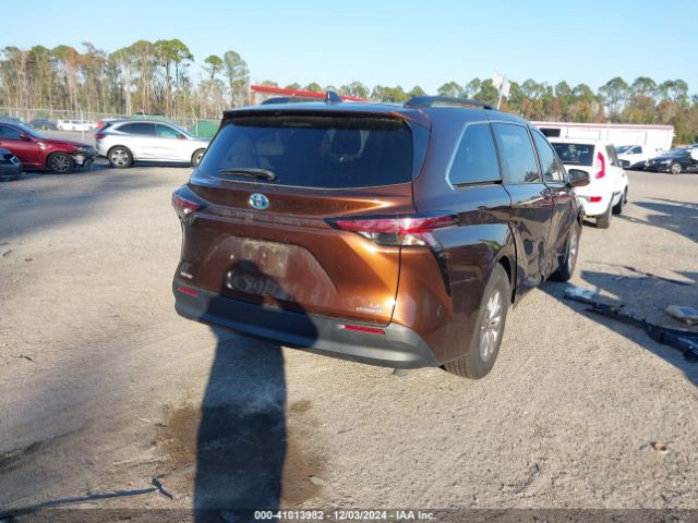 5TDBRKEC6MS007261 Toyota SIENNA LE