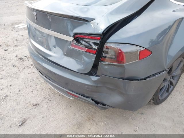 5YJSA1H17EFP43126 Tesla Model S P85