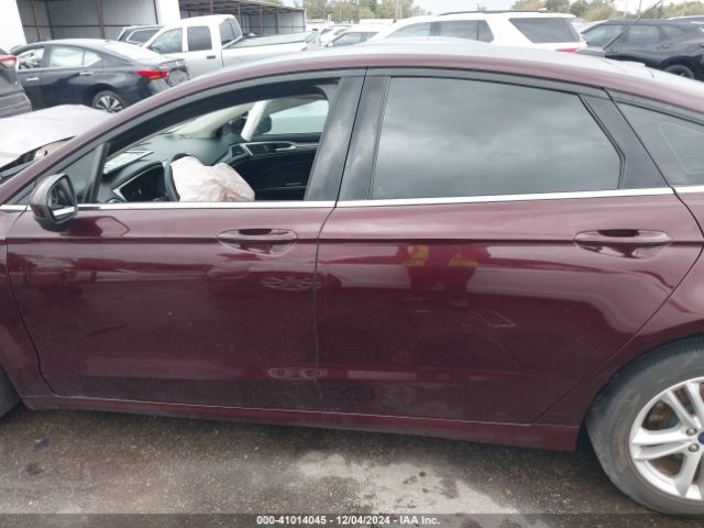 3FA6P0HDXJR231511 Ford FUSION SE