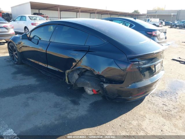 5YJ3E1EB3KF237701 Tesla Model 3 Long Range/performance