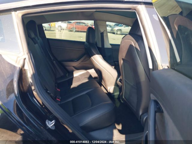 5YJ3E1EB3KF237701 Tesla Model 3 Long Range/performance