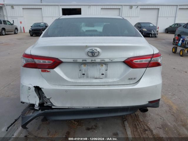 4T1B11HK0JU113325 Toyota CAMRY XLE