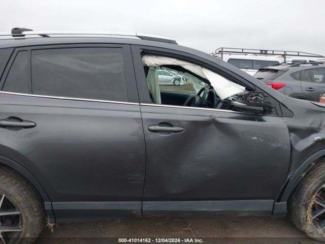 2T3JFREV1GW439242 Toyota RAV4 SE
