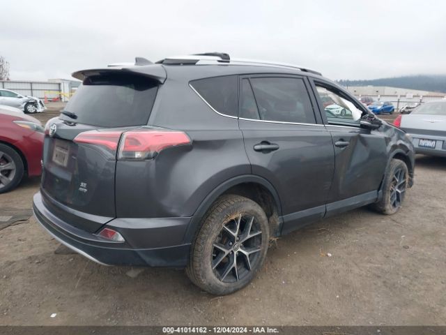 2T3JFREV1GW439242 Toyota RAV4 SE