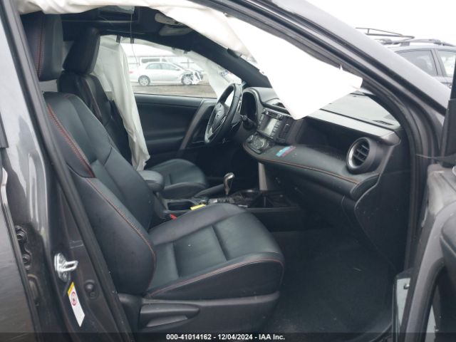 2T3JFREV1GW439242 Toyota RAV4 SE
