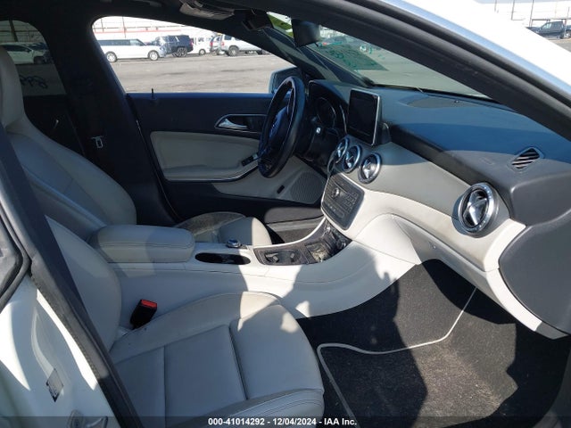 WDDSJ4GB5GN366253 Mercedes-Benz CLA 250 4MATIC