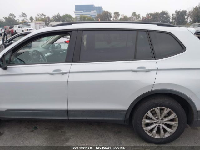 3VV1B7AX1JM071937 Volkswagen Tiguan 2.0t S